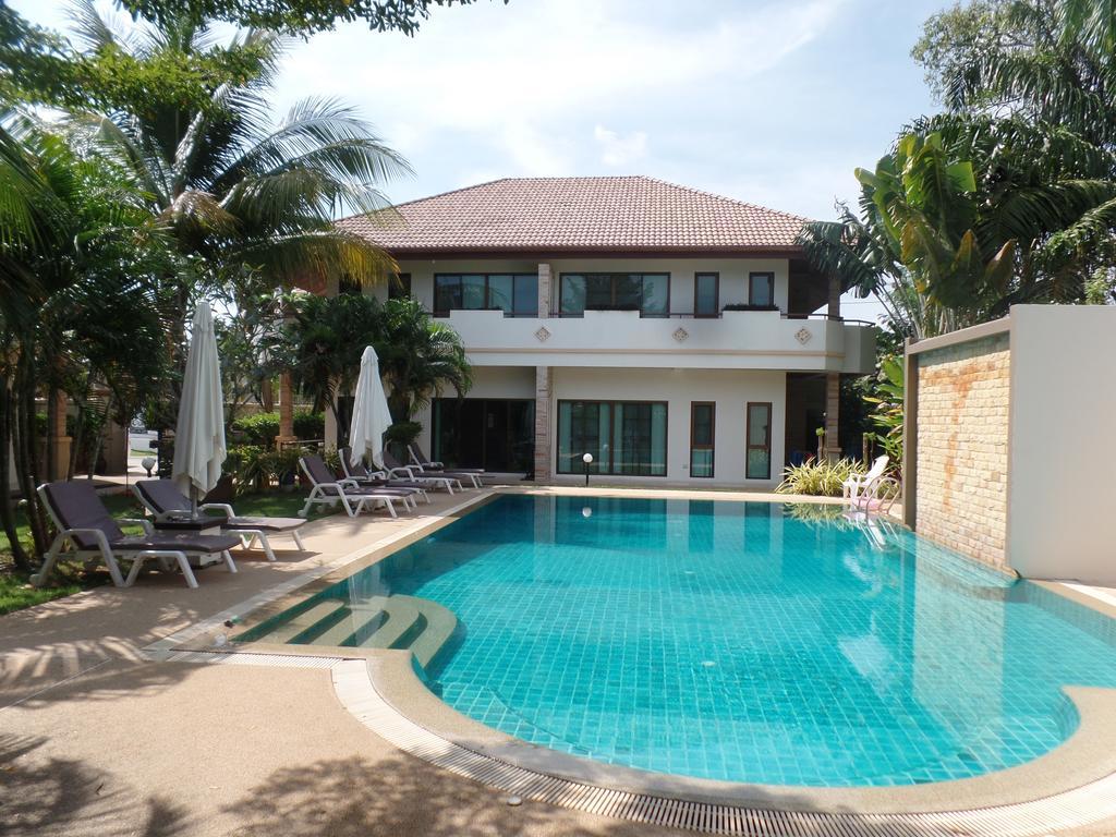 Babylon Pool Villas Nai Harn Exterior photo